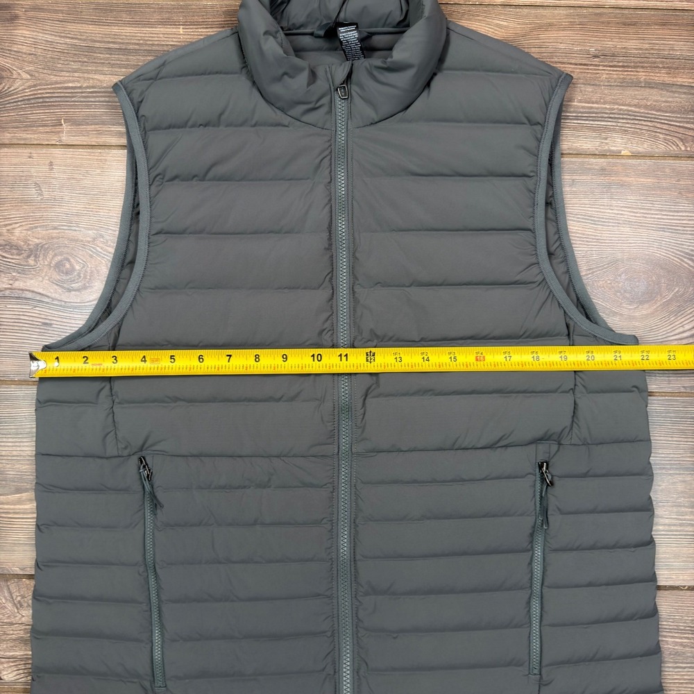 Lululemon Mens Size Large Navigation Down Vest Evolve Onyx Gray Puffer New - Picture 7 of 13
